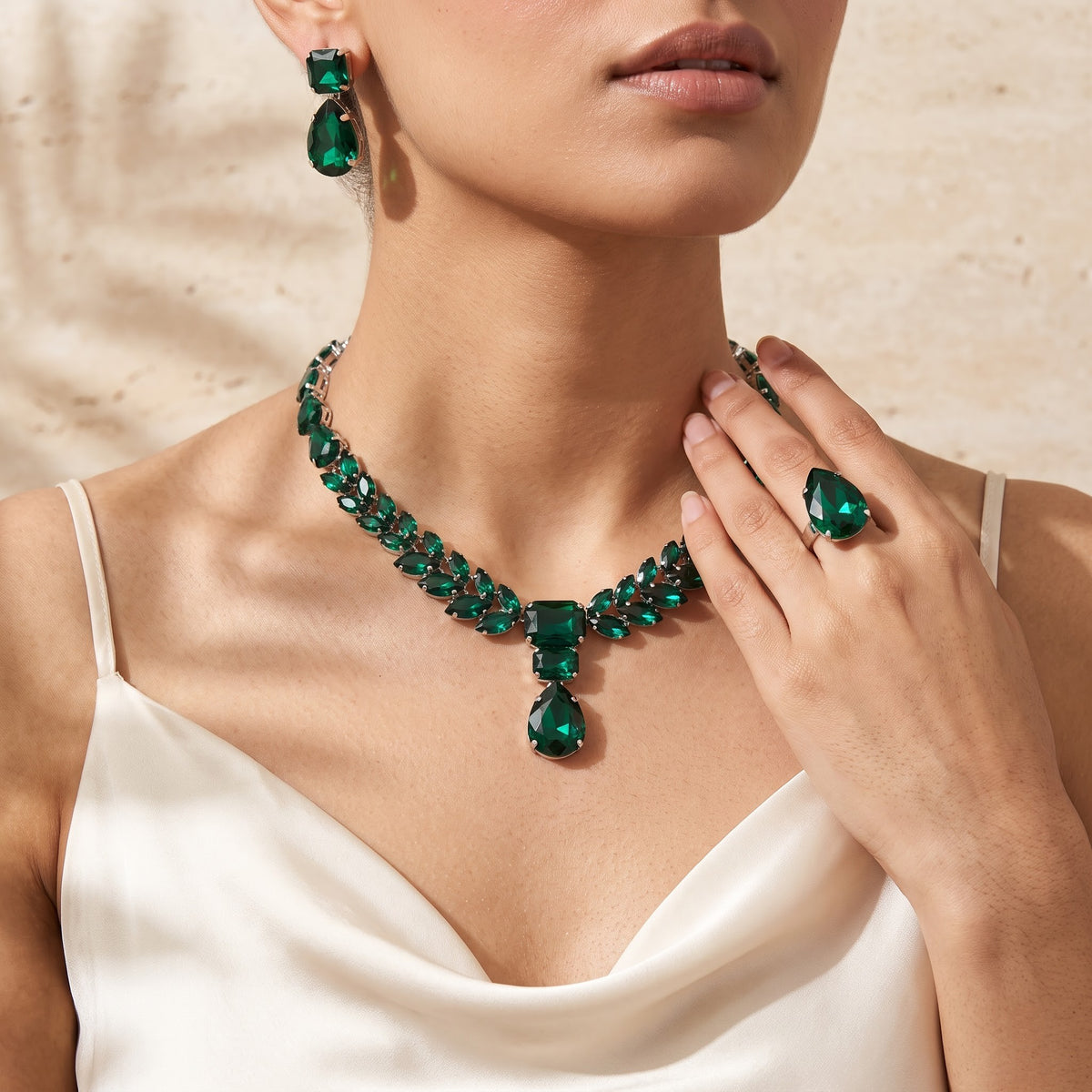 Emerald Majesty 3-Piece Crystal Jewellery Set (Necklace, Earrings & Ring)